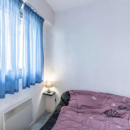 Charming Appt Near Beach
