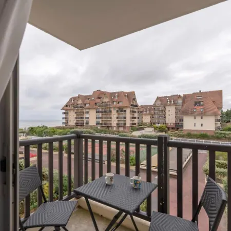 Charming Appt Near Beach *